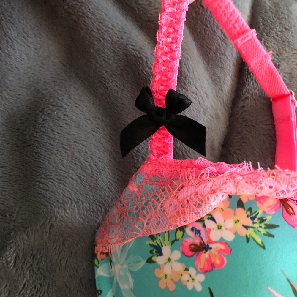 Bra - Picture 2 of 6